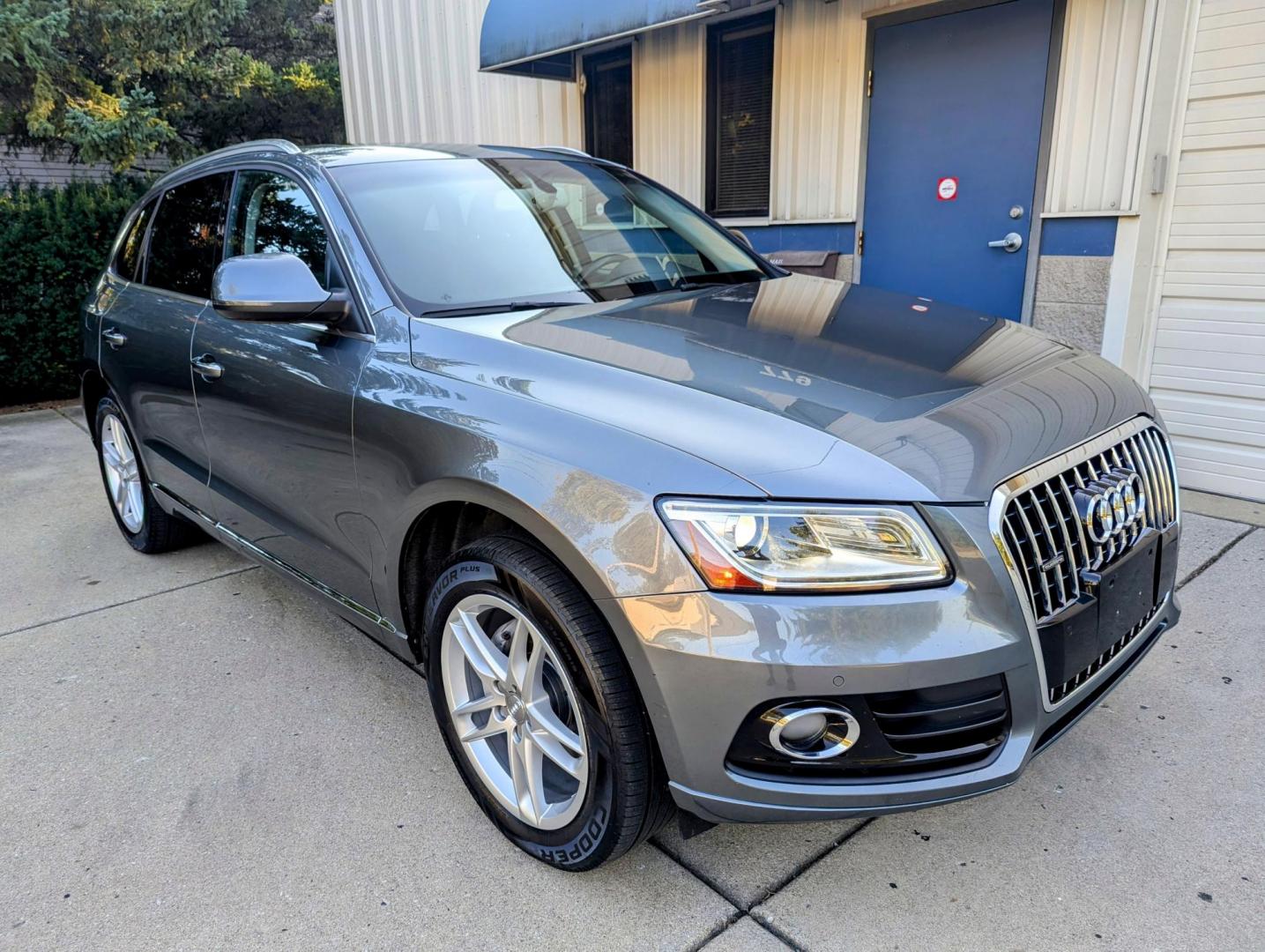 2015 Monsoon Grey Metallic /Black Leather Audi Q5 2.0T Premium Plus quattro (WA1LFAFP2FA) with an 2.0L L4 DOHC 16V engine, 8-Speed Automatic transmission, located at 603 Amelia Street, Plymouth, MI, 48170, (734) 459-5520, 42.378841, -83.464546 - Vehicles shown by appointment - Please call ahead - 734-459-5520, text 734-658-4573 or contact us via our web site at: http://www.selectmotors.com for complete Inventory, Photos, Videos and FREE Carfax Reports. 2015 Audi Q5 2.0T Quattro Premium Plus, Monsoon Grey Metallic, Black leather interio - Photo#11