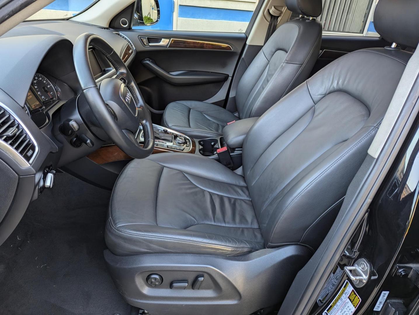 2011 Black /Black Leather Audi Q5 2.0 quattro Premium (WA1LFAFP3BA) with an 2.0L L4 DOHC 16V engine, 6-Speed Automatic transmission, located at 603 Amelia Street, Plymouth, MI, 48170, (734) 459-5520, 42.378841, -83.464546 - Vehicles shown by appointment - Please call ahead - 734-459-5520, text 734-658-4573 or contact us via our web site at: http://www.selectmotors.com for complete Inventory, Photos, Videos and FREE Carfax Reports. 2011 Audi Q5 2.0T Quattro Premium Plus, Black with black leather interior, 80K mil - Photo#4