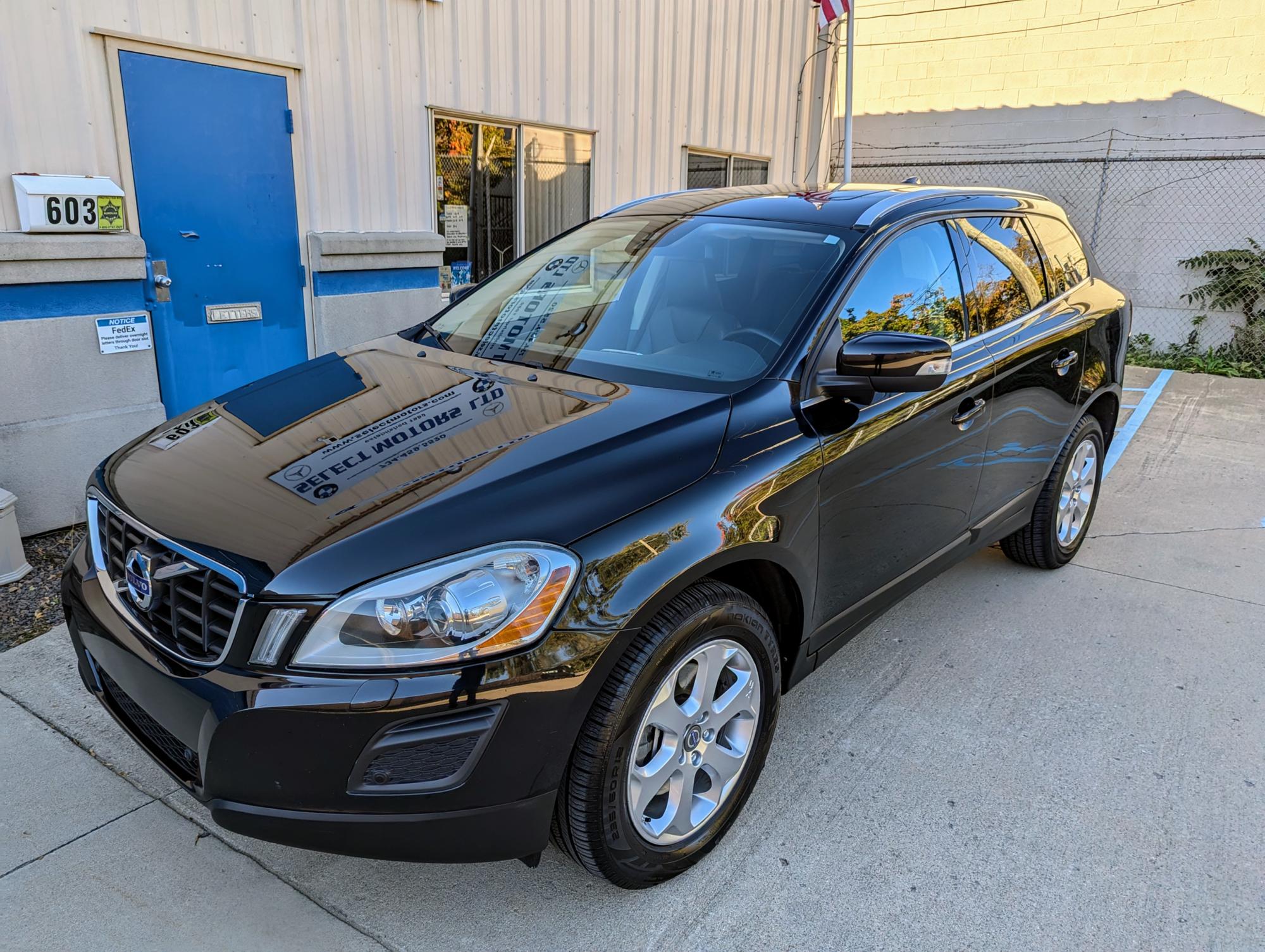 photo of 2013 Volvo XC60 3.2 AWD