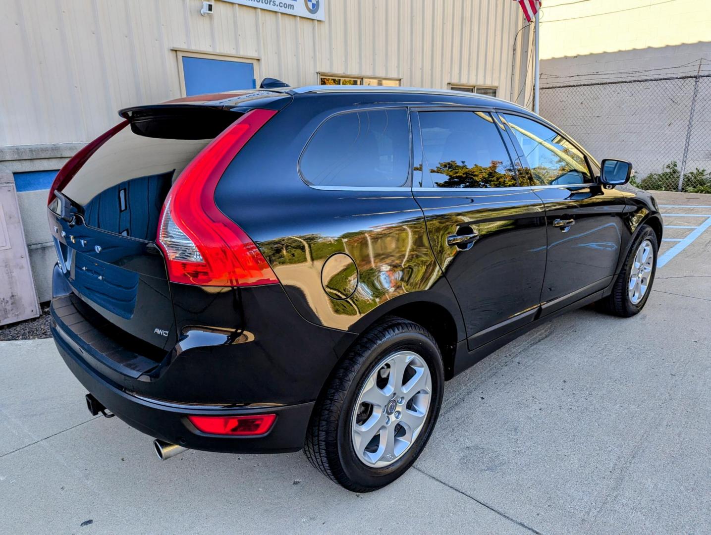 2013 Black Metallic /Black Leather Volvo XC60 3.2 AWD (YV4952DZ2D2) with an 3.0L L6 DOHC 24V TURBO engine, 6-Speed Automatic transmission, located at 603 Amelia Street, Plymouth, MI, 48170, (734) 459-5520, 42.378841, -83.464546 - Vehicles shown by appointment - Please call ahead - 734-459-5520, text 734-658-4573 or contact us via our web site at: http://www.selectmotors.com for complete Inventory, Photos, Videos and FREE Carfax Reports. 2013 Volvo XC60 3.2 Premier Plus, Black Sapphire Metallic with black leather inter - Photo#12