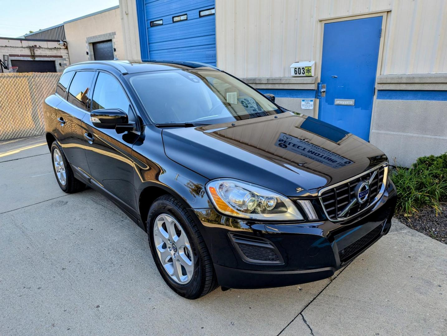 2013 Black Metallic /Black Leather Volvo XC60 3.2 AWD (YV4952DZ2D2) with an 3.0L L6 DOHC 24V TURBO engine, 6-Speed Automatic transmission, located at 603 Amelia Street, Plymouth, MI, 48170, (734) 459-5520, 42.378841, -83.464546 - Vehicles shown by appointment - Please call ahead - 734-459-5520, text 734-658-4573 or contact us via our web site at: http://www.selectmotors.com for complete Inventory, Photos, Videos and FREE Carfax Reports. 2013 Volvo XC60 3.2 Premier Plus, Black Sapphire Metallic with black leather inter - Photo#13