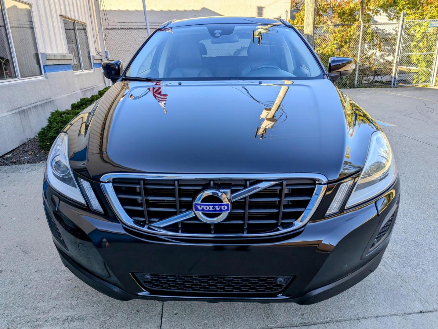 2013 Black Metallic /Black Leather Volvo XC60 3.2 AWD (YV4952DZ2D2) with an 3.0L L6 DOHC 24V TURBO engine, 6-Speed Automatic transmission, located at 603 Amelia Street, Plymouth, MI, 48170, (734) 459-5520, 42.378841, -83.464546 - Vehicles shown by appointment - Please call ahead - 734-459-5520, text 734-658-4573 or contact us via our web site at: http://www.selectmotors.com for complete Inventory, Photos, Videos and FREE Carfax Reports. 2013 Volvo XC60 3.2 Premier Plus, Black Sapphire Metallic with black leather inter - Photo#3