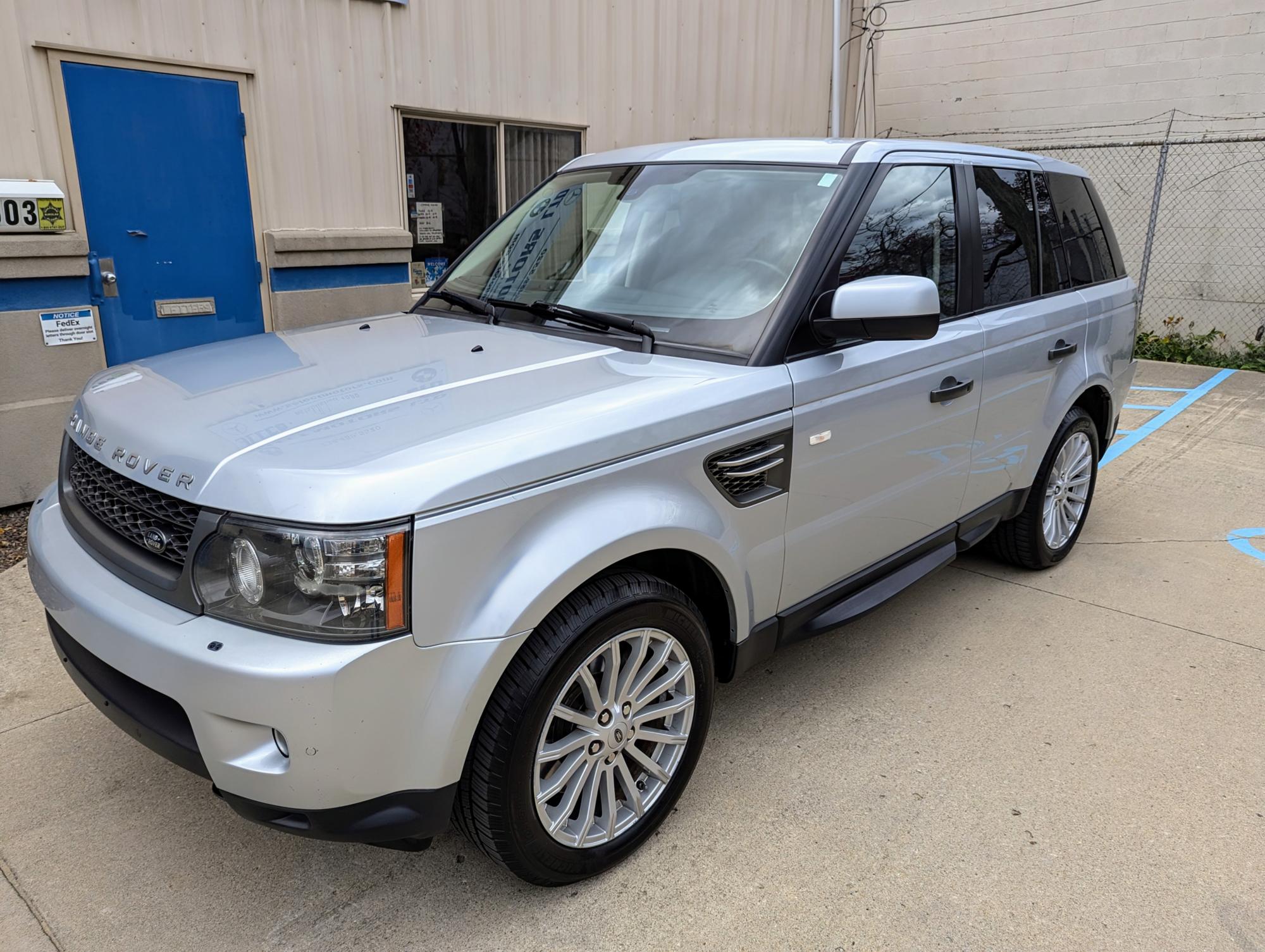 photo of 2011 Land Rover Range Rover Sport HSE