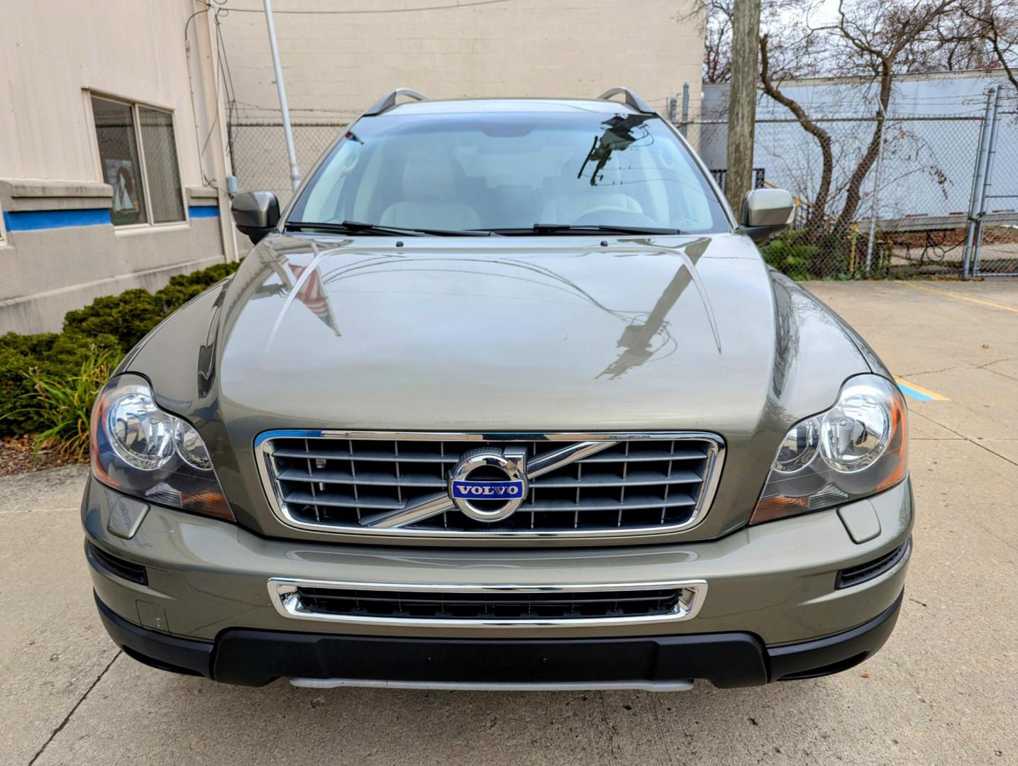 2011 Caper Green Metallic /Beige Leather Volvo XC90 3.2 AWD 7-Passenger (YV4952CZ8B1) with an 3.2L L6 DOHC 24V engine, 6-Speed Automatic transmission, located at 603 Amelia Street, Plymouth, MI, 48170, (734) 459-5520, 42.378841, -83.464546 - Vehicles shown by appointment - Please call ahead - 734-459-5520, text 734-658-4573 or contact us via our web site at: http://www.selectmotors.com for complete Inventory, Photos, Videos and FREE Carfax Reports. 2011 Volvo XC90 3.2 AWD, Caper Green Metallic with Beige leather interior, 96K one o - Photo#3