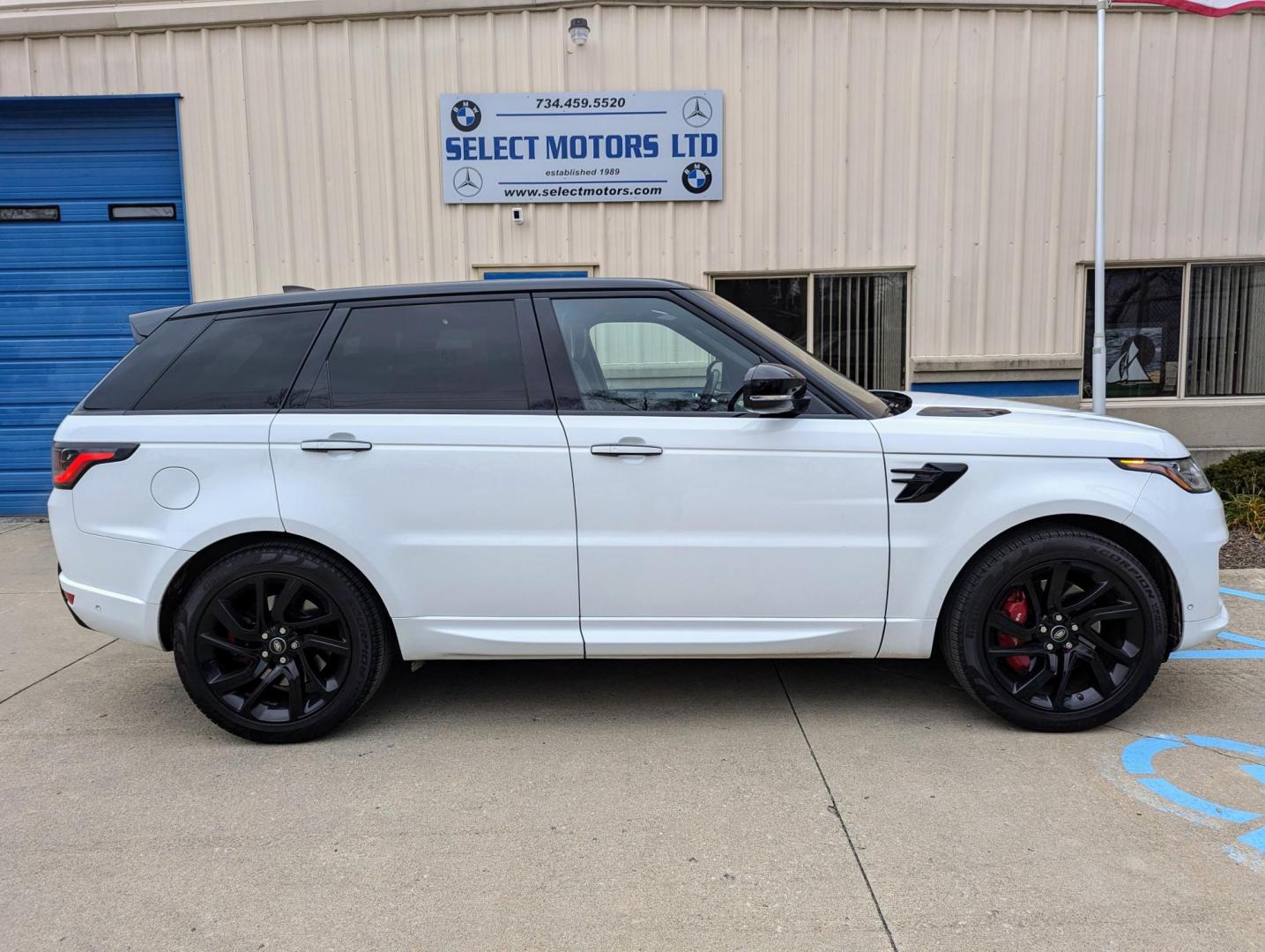 2018 White /Black Leather Land Rover Range Rover Sport HSE Dynamic (SALWV2SV3JA) with an 3.0L V6 24V DOHC SUPERCHARGED engine, 8A transmission, located at 603 Amelia Street, Plymouth, MI, 48170, (734) 459-5520, 42.378841, -83.464546 - Photo#13