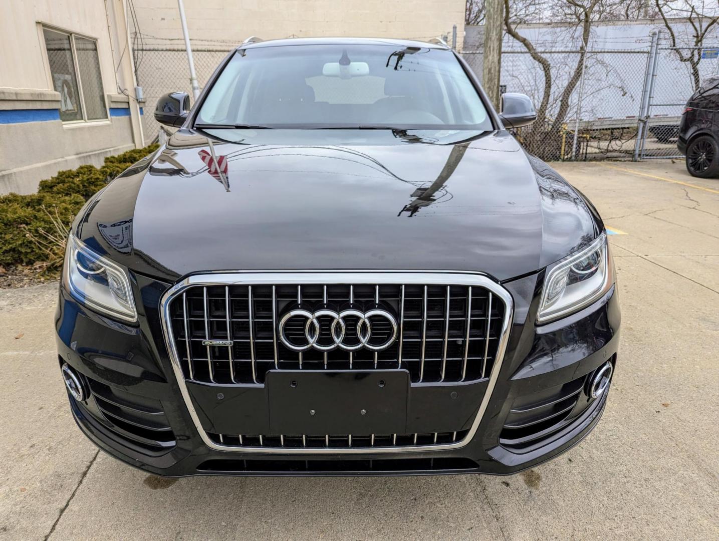 2014 Black /Black Leather Audi Q5 TDI (WA1CMAFP1EA) with an 3.0L V6 DOHC 24V DIESEL engine, 6-Speed Automatic transmission, located at 603 Amelia Street, Plymouth, MI, 48170, (734) 459-5520, 42.378841, -83.464546 - Vehicles shown by appointment - Please call ahead - 734-459-5520, text 734-658-4573 or contact us via our web site at: http://www.selectmotors.com for complete Inventory, Photos, Videos and FREE Carfax Reports. 2014 Audi Q5 Quattro TDI Premium Plus, Brilliant Black with black leather interior, - Photo#13