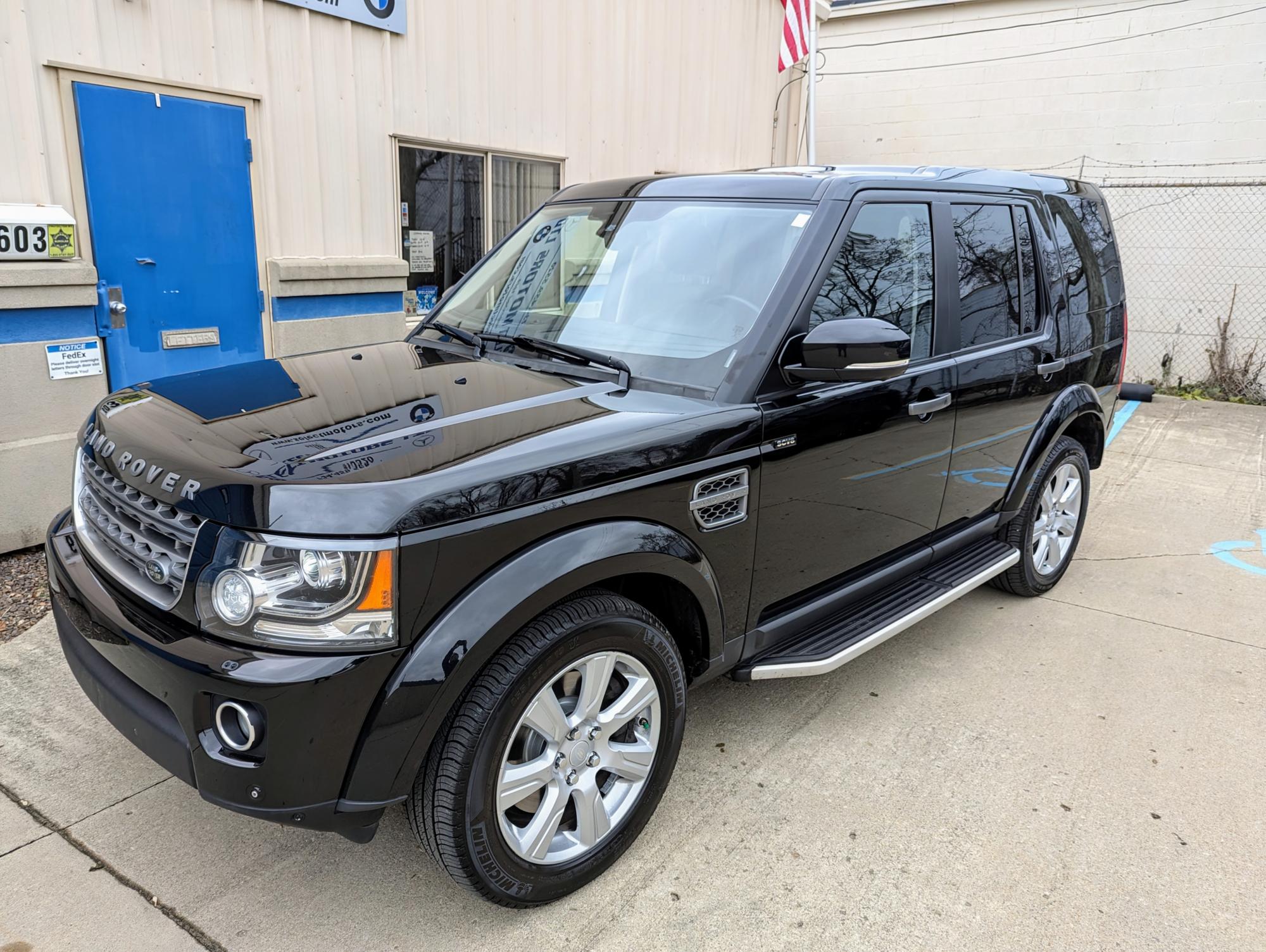 photo of 2016 Land Rover LR4 HSE