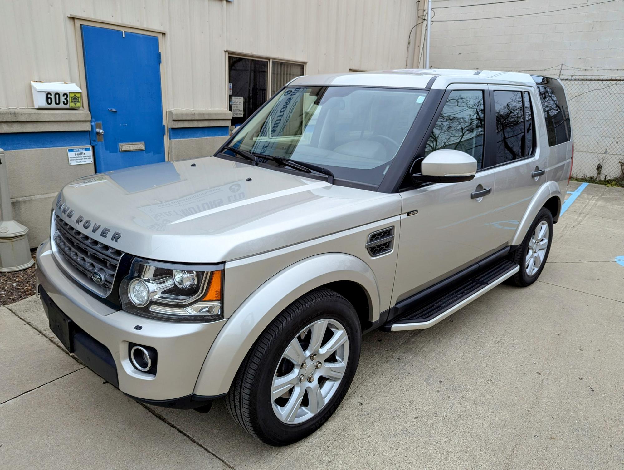 photo of 2016 Land Rover LR4 HSE