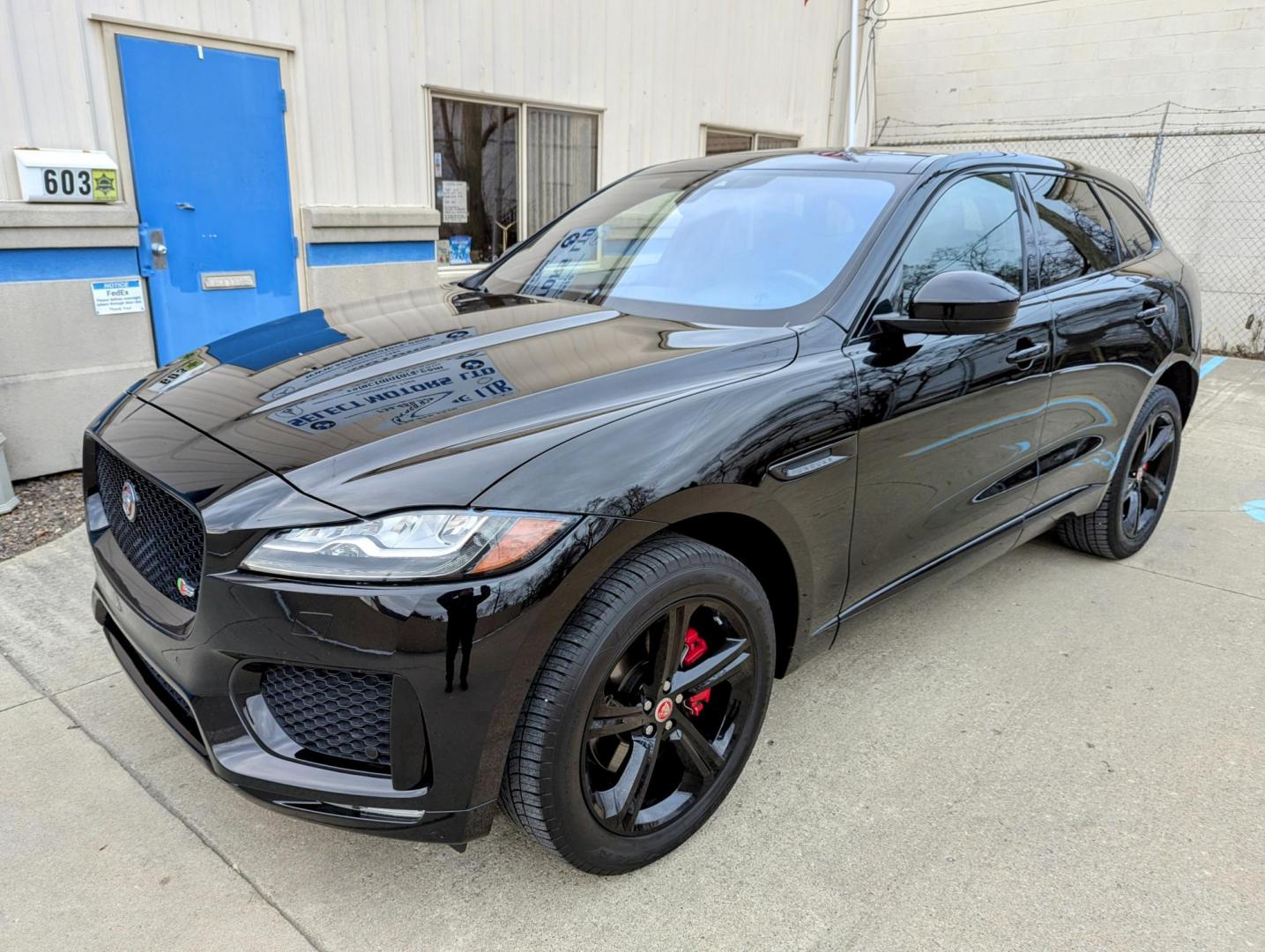 2018 Black /Black Leather Jaguar F-Pace S (SADCM2FVXJA) with an 3.0L V6 DOHC 24V SUPERCHARGED engine, 8A transmission, located at 603 Amelia Street, Plymouth, MI, 48170, (734) 459-5520, 42.378841, -83.464546 - Photo#0