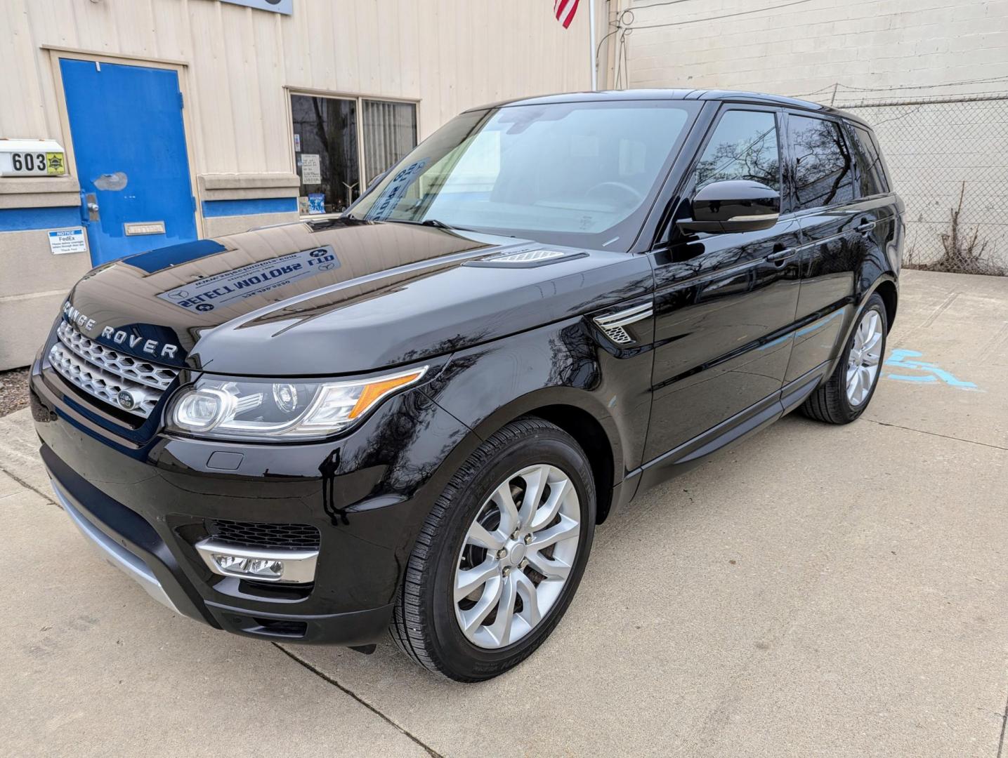 2015 Black /Black Leather Land Rover Range Rover Sport HSE (SALWR2VF3FA) with an 3.0L V6 24V DOHC SUPERCHARGED engine, 8-Speed Automatic transmission, located at 603 Amelia Street, Plymouth, MI, 48170, (734) 459-5520, 42.378841, -83.464546 - Vehicles shown by appointment - Please call ahead - 734-459-5520, text 734-658-4573 or contact us via our web site at: http://www.selectmotors.com for complete Inventory, Photos, Videos and FREE Carfax Reports. 2015 Land Rover Range Rover Sport HSE, Santorini Black Metallic with Black leather int - Photo#0