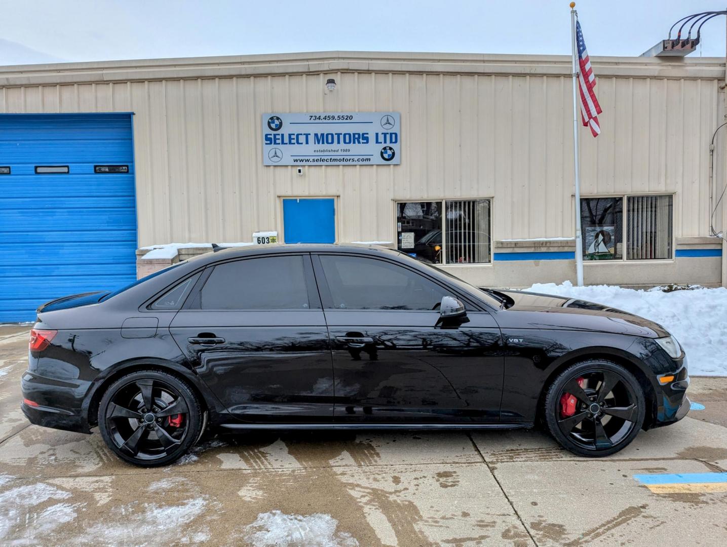 2018 Black /Grey Leather Audi S4 Premium Plus quattro (WAUB4AF49JA) with an 3.0L V6 DOHC 24V engine, 8A transmission, located at 603 Amelia Street, Plymouth, MI, 48170, (734) 459-5520, 42.378841, -83.464546 - Photo#10