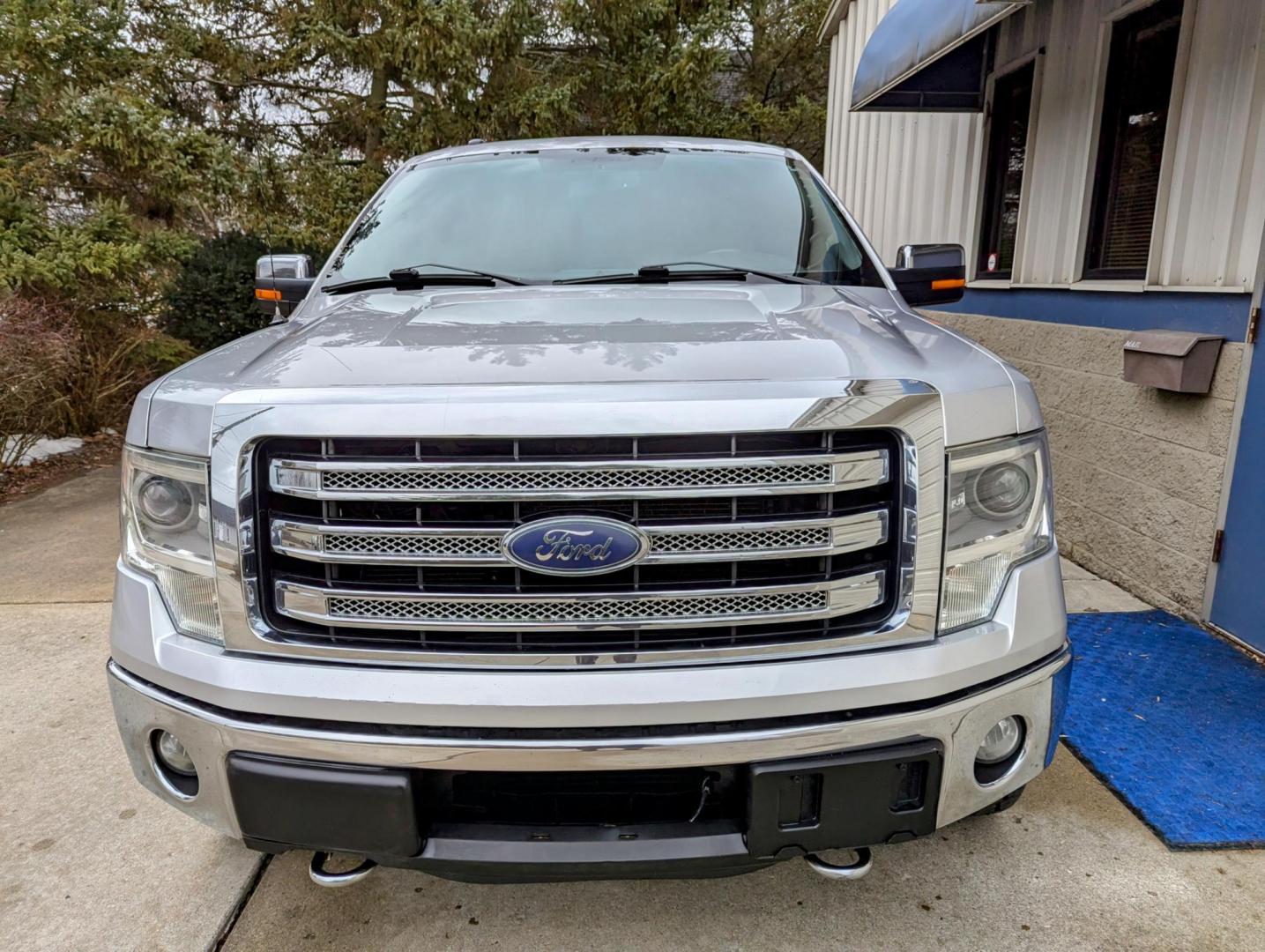 2013 Silver Metallic /Black Leather Ford F-150 XLT SuperCrew 6.5-ft. Bed 4WD (1FTFW1ET2DF) with an 3.5L V6 TURBO engine, 6-Speed Automatic transmission, located at 603 Amelia Street, Plymouth, MI, 48170, (734) 459-5520, 42.378841, -83.464546 - Vehicles shown by appointment - Please call ahead - 734-459-5520, text 734-658-4573 or contact us via our web site at: http://www.selectmotors.com for complete Inventory, Photos, Videos and FREE Carfax Reports. 2013 Ford F150 Lariat 4 x 4 3.5, Ingot Silver Metallic with Black leather interior, 16 - Photo#11